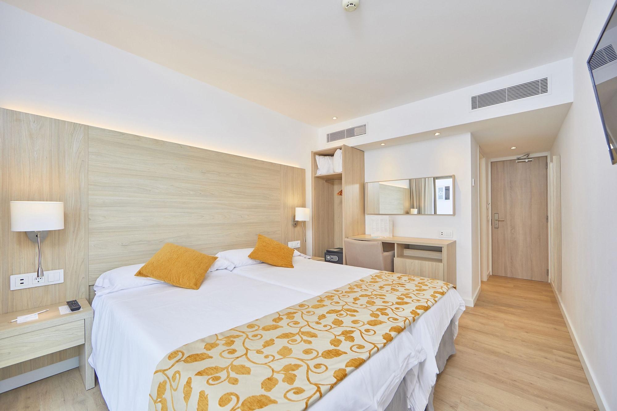 Hotel Ilusion Moreyo - Adults Only Cala Bona  Dış mekan fotoğraf